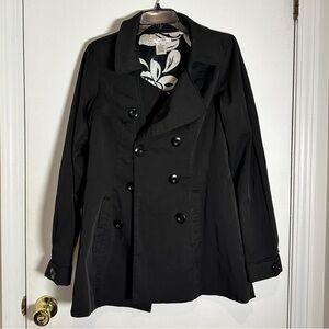 Black trench rain jacket from Vertigo Paris